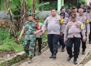 Polres Pasuruan Salurkan Bantuan untuk Korban Pergeseran Tanah di Purwodadi