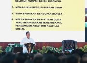Panglima TNI Dampingi Presiden RI Berikan Pengarahan Kepada Dansat Jajaran TNI