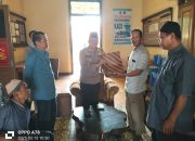 Berbagi di Bulan Suci Ramadhan, Polsek Jatiwangi Bagikan Bansos Polri Kepada Tokoh Masyarakat