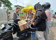 Bantu Pemudik Kehabisan Bensin, Polisi di Kota Kediri Tuai Pujian
