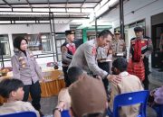 Program Pasabber Kapolres Situbondo Berbagi Makanan Bergizi Untuk Anak Berkebutuhan Khusus