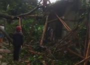 Angin Putih Beliung Landa Lemahsugih Majalengka, Atap Rumah Warga Terbang hingga Kabel PLN