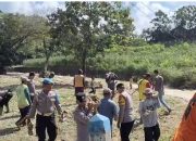 Solid, Polisi dan TNI bersama Warga Pasang Bronjong Cegah Longsor di Bojonegoro