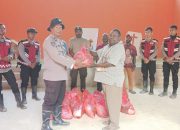 Polres Pegunungan Arfak Salurkan Bantuan Sembako kepada Warga Terdampak Longsor di Kampung Jim