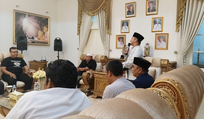 Bupati Majalengka Eman Suherman,Ketua Relawan Beriman