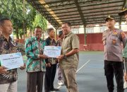 Bupati Majalengka serahkan Bantuan Alsintan kepada Kelompok Tani