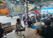 Jelang Operasi Patuh Semeru 2025 Polres Pelabuhan Tanjungperak Ngopi Bareng Para Sopir Truk Tekankan Kesadaran Kolektif