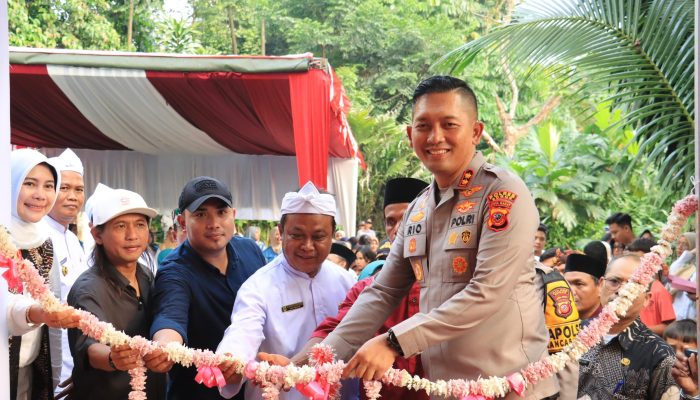 Kapolres Bogor Resmikan Bedah Rumah Warga dalam Rangka HUT Bhayangkara ke-79