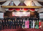 Kapolres Merangin Hadiri Rapat Paripurna Hari Ulang Tahun Ke-80, Kemerdekaan RI Tahun 2025, Mendengarkan Pidato Presiden RI Di Gedung DPRD Merangin 