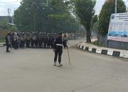 Blokade Jalan dan Aksi Massa Warnai Pemindahan Tahanan Makar dari Sorong
