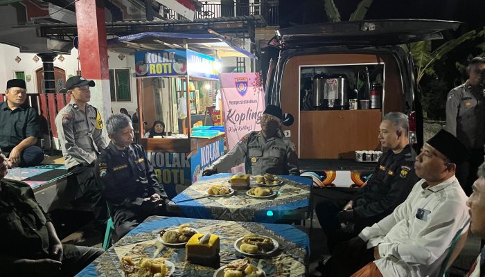 Patroli Polres Blitar Melalui Program Kopling Wujudkan Kedekatan Polisi dan Masyarakat untuk Harkamtibmas