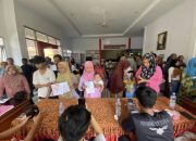 Untuk Memperkuat Daya Beli Masyarakat Serta Menjaga Stabilitas Ekonomi Menjelang Akhir Tahun.Pemkab Majalengka Salurkan BLTS Kesra Rp900 Ribu kepada Warga