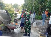 Babinsa Desa Dawuhan Ajak Warga Percepat Pengerasan Jalan untuk Tingkatkan Akses Pertanian