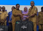 Pemkot Sorong Perkuat Layanan Kesehatan Primer, 111 Posyandu Terima Posyandu Prima dan Antropometrikit