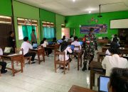 Pastikan proses Berjalan Tertib dan Aman, Babinsa Kwadungan Kawal Seleksi Perangkat Desa Sumengko