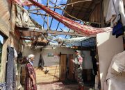 Babinsa Berperan Aktif Lakukan Pendataan dan Bantu Warga Pasca Angin Kencang di HST