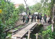 Dandim 0805/Ngawi Dampingi Danrem 081/DSJ Tinjau Lokasi Pembangunan Jembatan Program Presiden