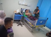 Babinsa Koramil Batang Alai Selatan Jenguk Warga Binaan Pasca Operasi Usus Buntu