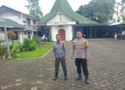 Bhabinkamtibmas Giat Pengamanan Gereja GPIB Nehemia Cipayung