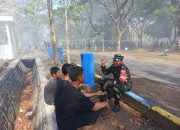 Pantau Situasi Wilayah,Babinsa Komsos Dengan Warga Binaan