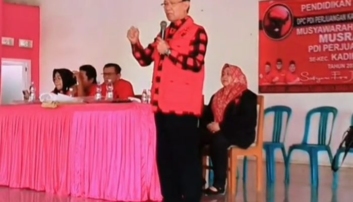 Untuk Memperkuat Soliditas Kader Tingkat Akar Rumput, DPC PDI Perjuangan Majalengka Menggelar Pelantikan dan Konsolidasi Pengurus Ranting Kecamatan Kadipaten