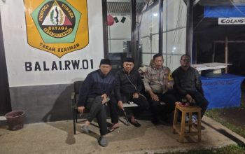 Bhabinkamtibmas Polsek Cisarua Polres Bogor, Kontrol Pos Kamling dan Sampaikan Pesan Kamtibmas
