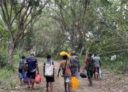 Dandim 1804/Kaimana Susuri Pesisir Kampung Sisir, Tegaskan TMMD Ke-127 Kemanunggalan TNI dan Rakyat