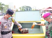 Polda Papua Barat Daya Musnahkan Barang Bukti Miras Hasil Operasi Kepolisian