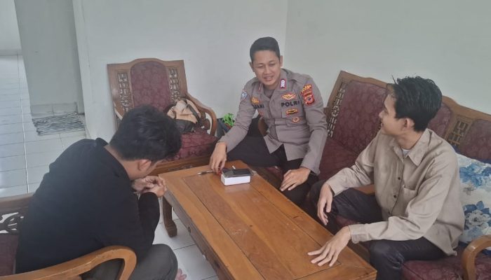 Bhabinkamtibmas Polsek Cijeruk Polres Bogor Rutin Sambang Warga, Pererat Kedekatan dan Jaga Kamtibmas