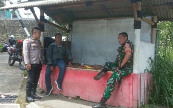 Bhabinkamtibmas Polsek Cisarua Polres Bogor Laksanakan Sambang dan Dialogis Demi Ciptakan Lingkungan Aman