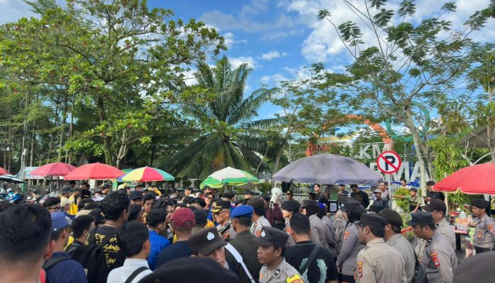 Bantah Hadang Mahasiswa, TNI Fasilitasi Aksi BEM Kalsel dengan Dukungan Transportasi