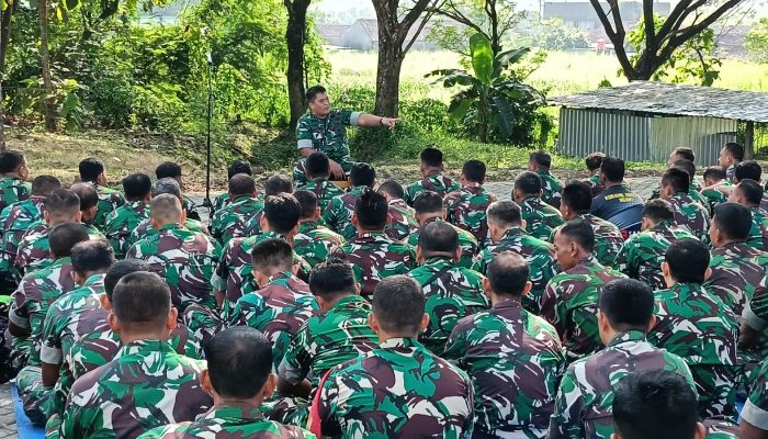 Peduli Anggota, Dandim 0805/Ngawi Berikan Pengarahan Jam Komandan