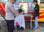 Jum’at Berkah Polsek Indramayu, Gelar Cukur Rambut Gratis dan Berbagi Kasih di Ponpes