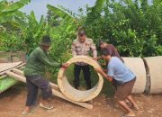 Momen Bhabinkamtibmas Polsek Kroya Membaur di Tengah Aktivitas Warga