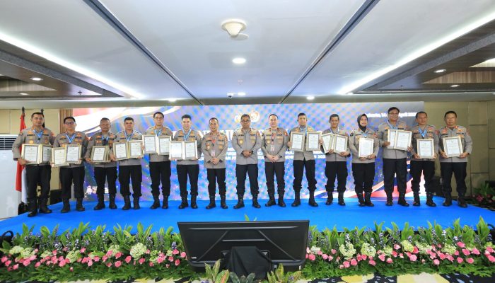 Polda Jabar Raih Juara 1 E-Learning Sertifikasi Kehumasan di Rakernis Humas Polri 2026