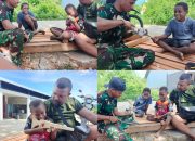Nelius Senang Dibuatkan Senjata Kayu, Bocah Kampung Tanah Rubuh Cita-cita Jadi Tentara ‎