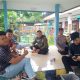 Patroli Dialogis, Bhabinkamtibmas Polsek Cisarua Polres Bogor Sambangi Warga Sampaikan Pesan kamtibmas