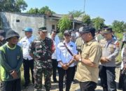 Tinjau  Kekeringan di Jatitujuh, Bupati Majalengka Pastikan Pasokan Air Sawah Aman Berkat Sodetan Aliran Sungai.
