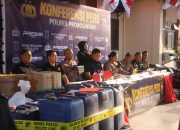 Ungkap Empat Kasus Sekaligus, Polres Probolinggo Sita Ribuan Liter Miras dan Amankan Pelaku Curas hingga Curanmor