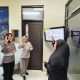 Komunikasi Jadi Perhatian, Polres Probolinggo Kota Latih Petugas Satpas Bahasa Isyarat