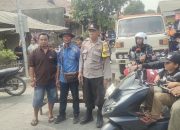 Sambangi Tokoh Masyarakat, Bhabinkamtibmas Polsek Kroya Sosialisasi Kamtibmas dan Layanan Aduan