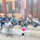 Di Sela Istirahat, Satgas TMMD dan Warga Cihaur Wetan Pererat Keakraban