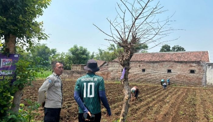Sambangi Petani Kedung Galeng, Polisi Wonoasih Buka Ruang Aspirasi dan Gaungkan Ketahanan Pangan