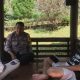 Berikan Himbauan, Bhabinkamtibmas Polsek Cisarua Polres Bogor Ajak Warga Bersama Jaga Kamtibmas