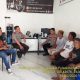 Kapolsek Kedokanbunder Ngariung Bareng Warga Bahas Keamanan Lingkungan