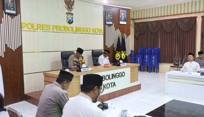 Perkuat Benteng Persatuan Masyarakat, Polres Probolinggo Kota Kukuhkan Pengurus Da’i Kamtibmas