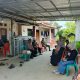 Bhabinkamtibmas Ciriung Polsek Cibinong Polres Bogor Datangi Rumah Duka untuk Bertakziah